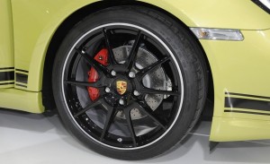 19 inch wheels- Cayman R